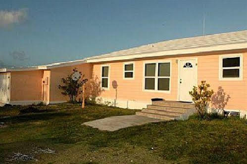 Pelican Beach Villas Marsh Harbour Extérieur photo