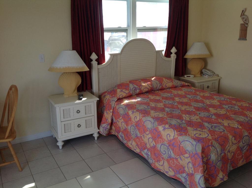 Pelican Beach Villas Marsh Harbour Extérieur photo
